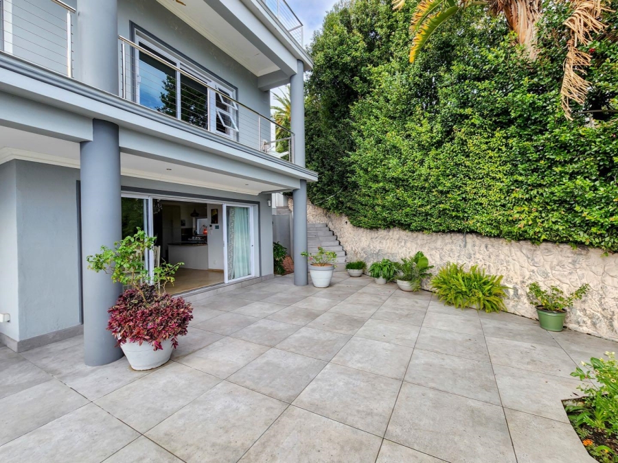 To Let 3 Bedroom Property for Rent in Camps Bay Western Cape